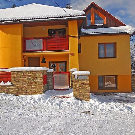 Vip Apartmany Bešeňová Buitenkant foto